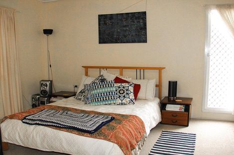 Property photo of 1/27 York Street Coorparoo QLD 4151