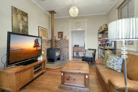 Property photo of 25 Meryula Street Narromine NSW 2821