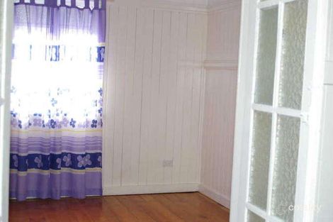Property photo of 1092 Logan Road Holland Park West QLD 4121