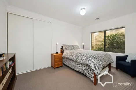 Property photo of 6 Federation Terrace Kennington VIC 3550