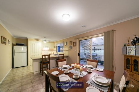 Property photo of 16 Genoa Way Cranbourne West VIC 3977