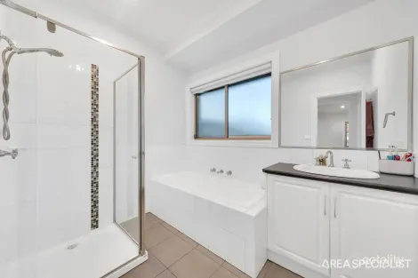 Property photo of 25 Paul Harris Drive Melton West VIC 3337