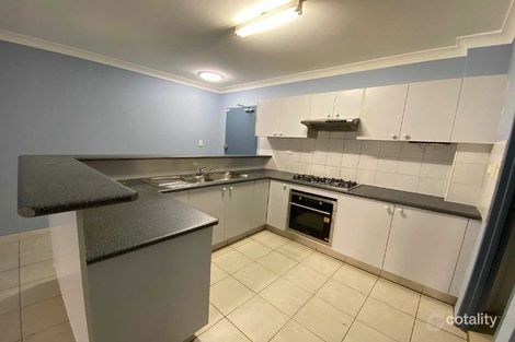 Property photo of 14/12-16 Toongabbie Road Toongabbie NSW 2146