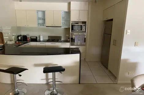 Property photo of 1 Holman Street Kangaroo Point QLD 4169