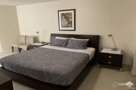 Property photo of 1 Holman Street Kangaroo Point QLD 4169