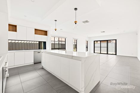 Property photo of 3 Alkira Boulevard Wollert VIC 3750