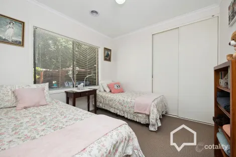 Property photo of 6 Federation Terrace Kennington VIC 3550
