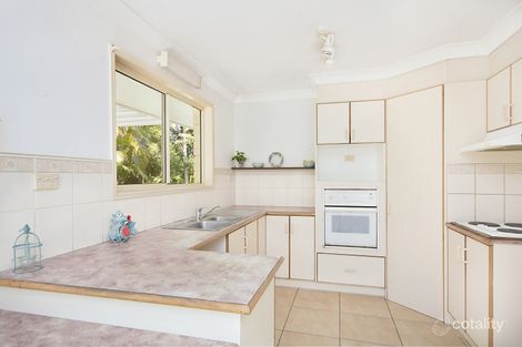 Property photo of 37 Kallaroo Circuit Ocean Shores NSW 2483
