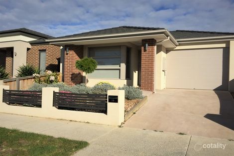 19 Arlington Ave, Pakenham, VIC 3810