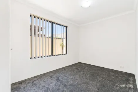 Property photo of 2/146 Willespie Drive Pearsall WA 6065