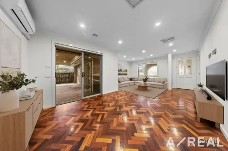 Property photo of 125 Morang Drive Mill Park VIC 3082