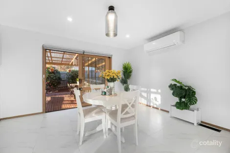 Property photo of 2/3 Avon Avenue Mitcham VIC 3132