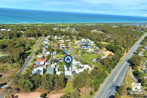 9 Bassett Rd, Lakes Entrance, VIC 3909