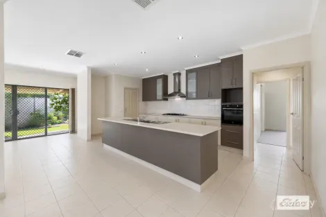 Property photo of 8 Marjory Brown Close Stawell VIC 3380