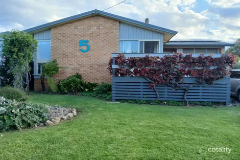 Property photo of 5 Elanora Street Dalmeny NSW 2546