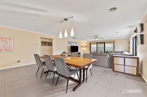 Property photo of 20 Hood Place Pakenham VIC 3810