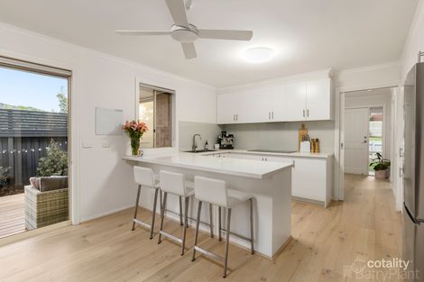 Property photo of 4 Samuel Street Ringwood VIC 3134