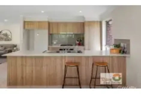Property photo of 8 Cortula Road Cranbourne East VIC 3977