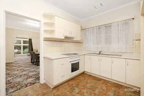 Property photo of 3 Brown Street Colac VIC 3250