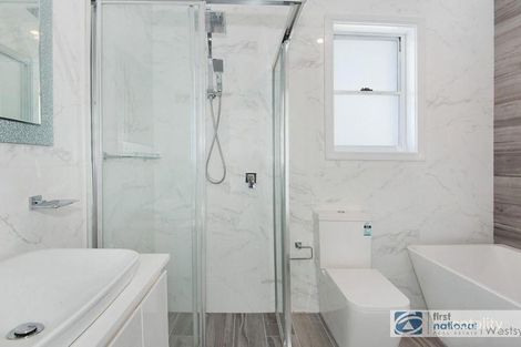 27b Oramzi Rd, Girraween, NSW 2145