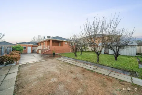Property photo of 8 Namatjira Court Taylors Lakes VIC 3038