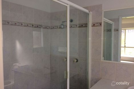 Property photo of 8 Windsor Place Forest Lake QLD 4078
