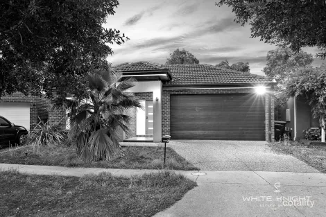 Property photo of 5 Gardenia Way Caroline Springs VIC 3023