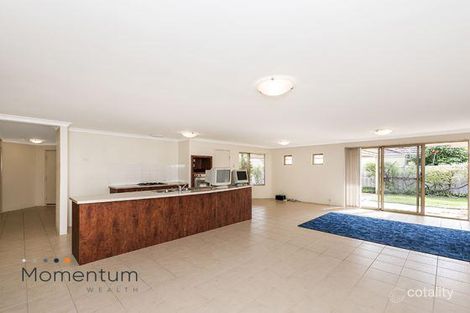 12a Hampton Sq E, Morley, WA 6062