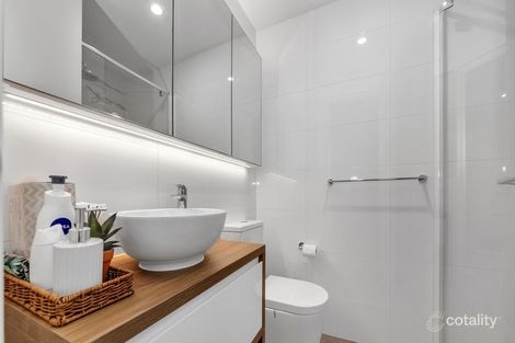 Property photo of 103/59-63 Warrigal Road Hughesdale VIC 3166