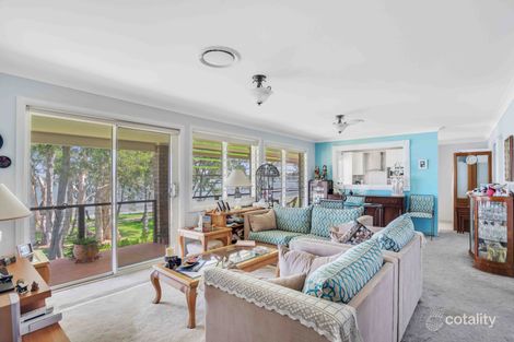 Property photo of 122 Diamond Head Drive Budgewoi NSW 2262