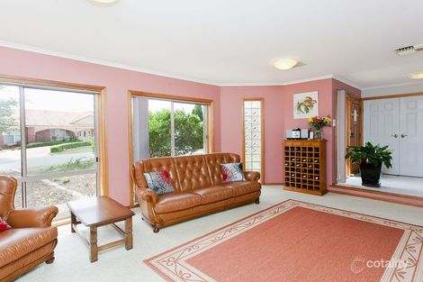 Property photo of 10 Fingleton Crescent Gordon ACT 2906
