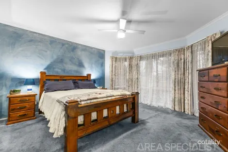 Property photo of 14 Greenslopes Drive Carrum Downs VIC 3201