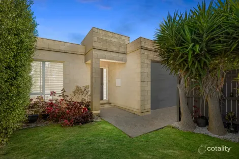 Property photo of 16 South Road McCrae VIC 3938