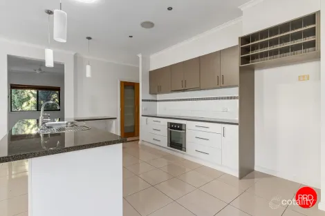 Property photo of 22 McConnachie Court Ascot VIC 3551