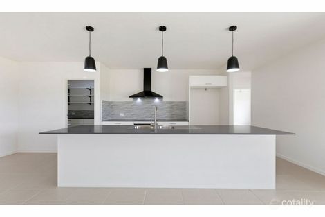 Property photo of 43 Altitude Drive Burnside QLD 4560