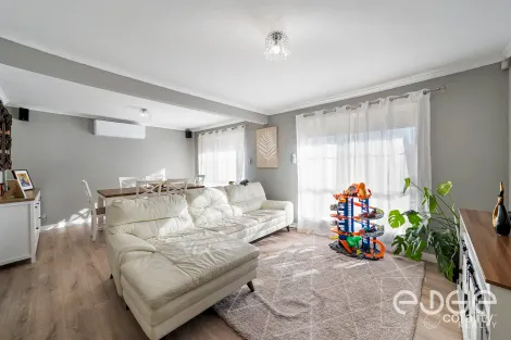 Property photo of 26 Reginald Parade Craigmore SA 5114