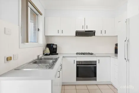 Property photo of 2/11-13 Colville Street Flinders NSW 2529