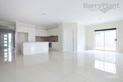 Property photo of 24 Pinrush Road Brookfield VIC 3338