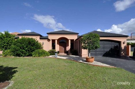 Property photo of 36 Calmwater Crescent Helensvale QLD 4212
