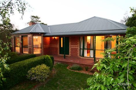 Property photo of 51 Simon Avenue Rowville VIC 3178