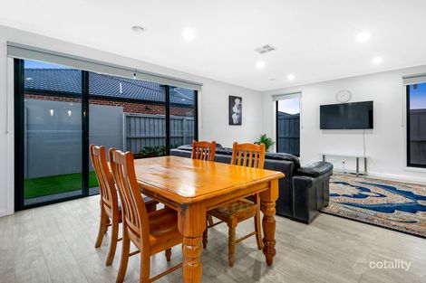 Property photo of 16 Naracoorte Avenue Wollert VIC 3750