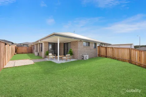 Property photo of 3A Marchment Street Thrumster NSW 2444