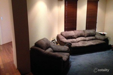 Property photo of 46 Crosthwait Circle Tapping WA 6065