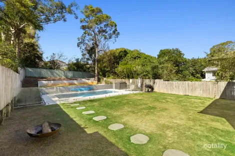 16 Pavonia St, Everton Hills, QLD 4053