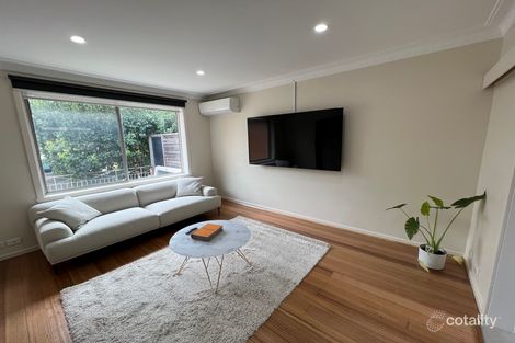 4/4 Oshannassy St, Essendon North, VIC 3041