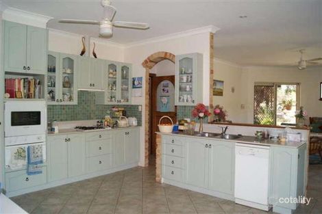 Property photo of 7 Willaring Drive Beckenham WA 6107