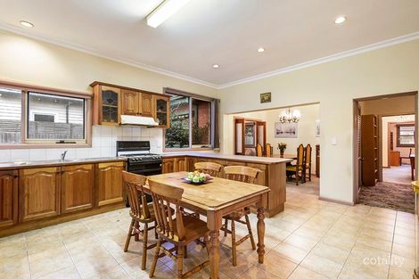 Property photo of 35 Glenview Road Strathmore VIC 3041