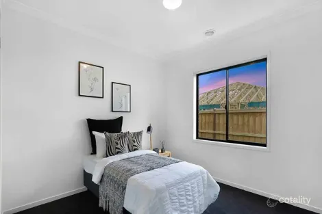 Property photo of 25 Marlee Drive Deanside VIC 3336