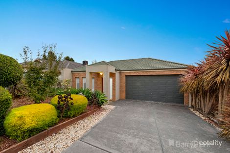 Property photo of 27 Murchison Link Pakenham VIC 3810