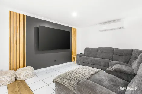 Property photo of 8 Baeckea Place Taroomball QLD 4703